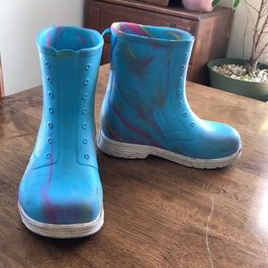 Native rain boots